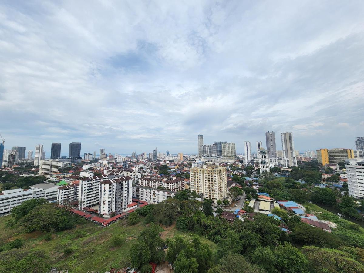 Beacon Executive Suite - Skypool Penang View จอร์จทาวน์ ภายนอก รูปภาพ