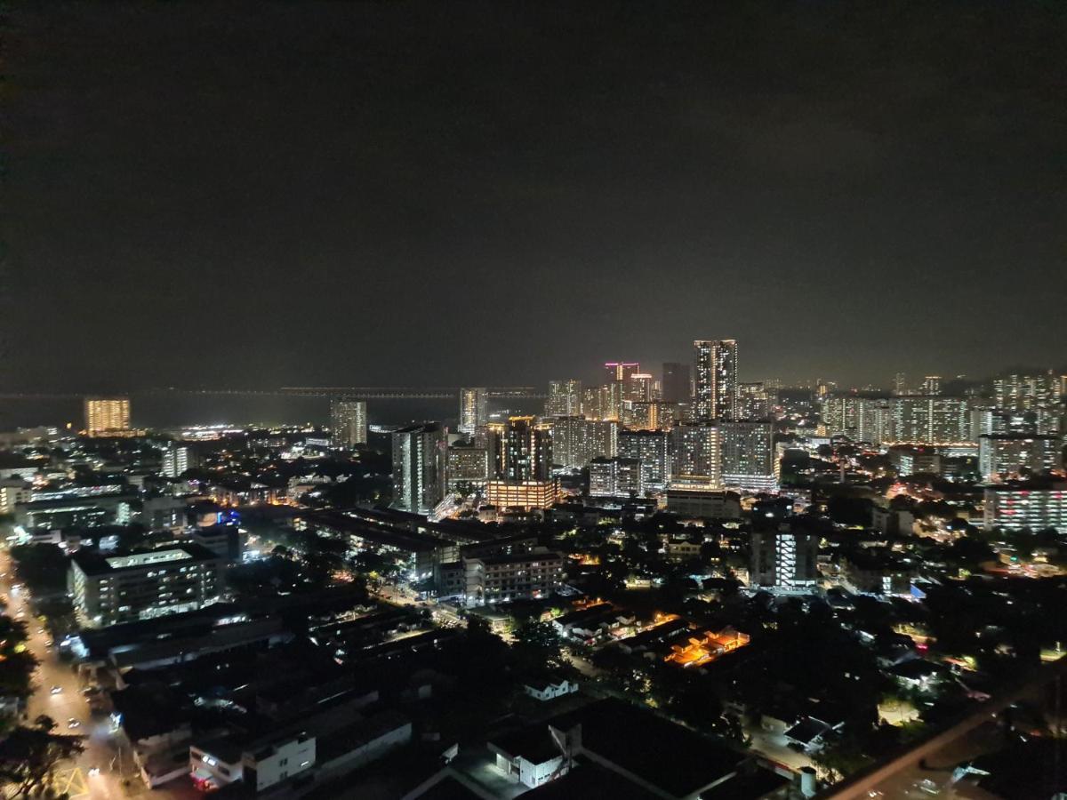Beacon Executive Suite - Skypool Penang View จอร์จทาวน์ ภายนอก รูปภาพ