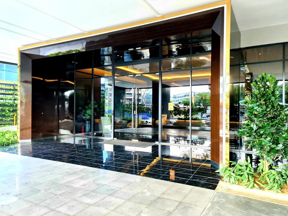 Beacon Executive Suite - Skypool Penang View จอร์จทาวน์ ภายนอก รูปภาพ