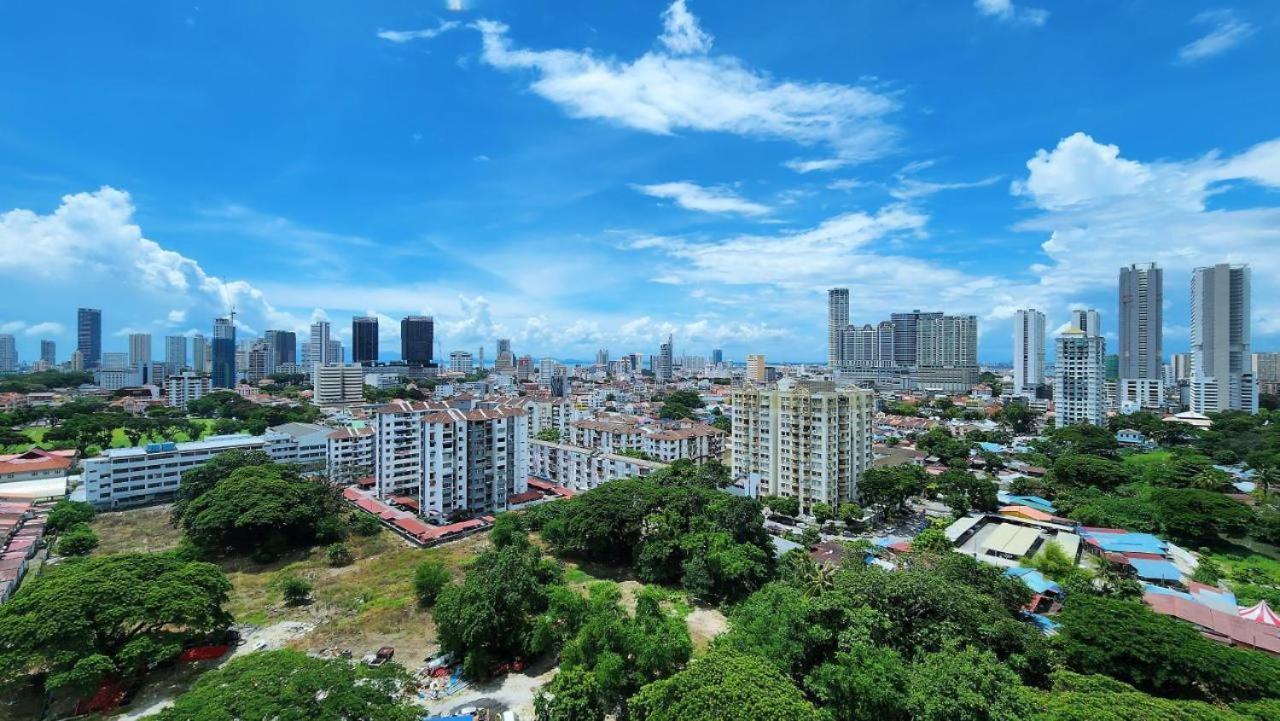 Beacon Executive Suite - Skypool Penang View จอร์จทาวน์ ภายนอก รูปภาพ