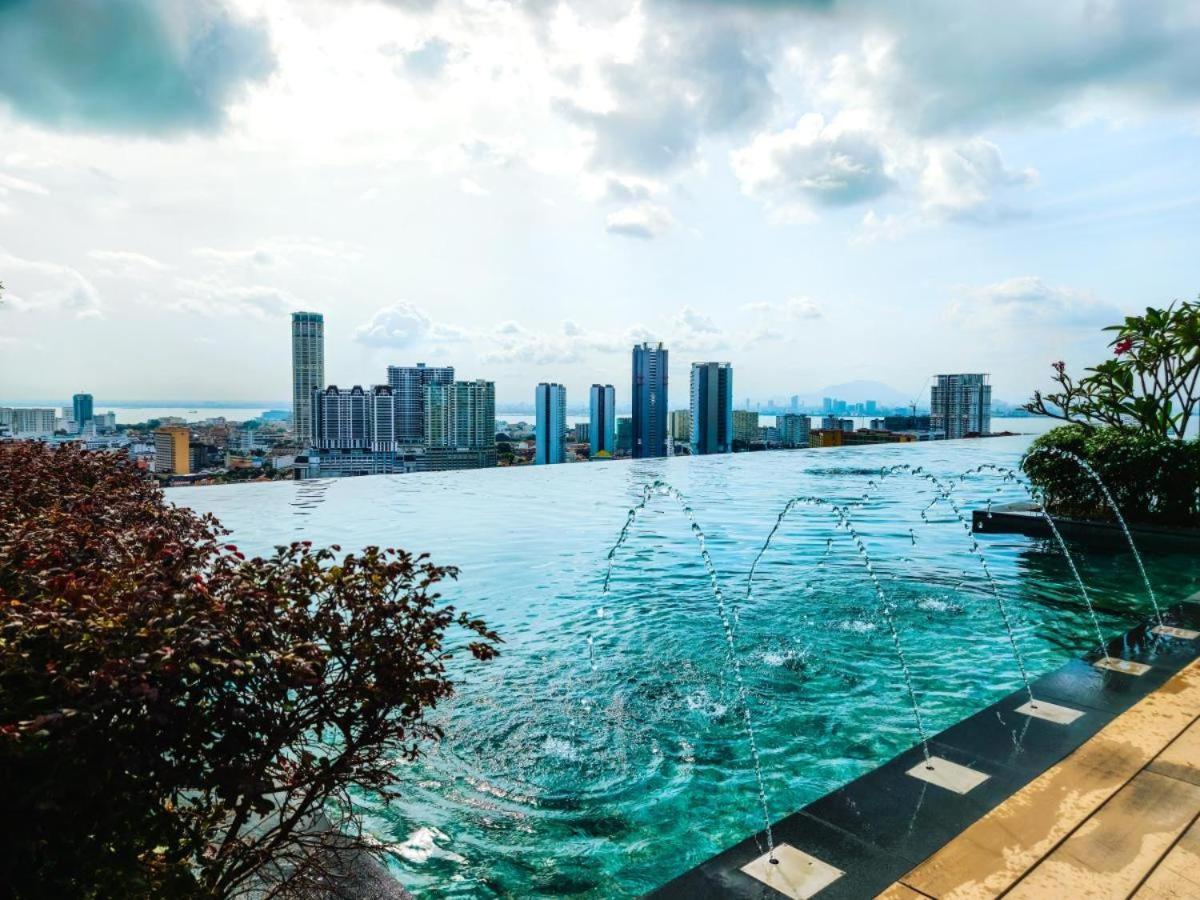 Beacon Executive Suite - Skypool Penang View จอร์จทาวน์ ภายนอก รูปภาพ