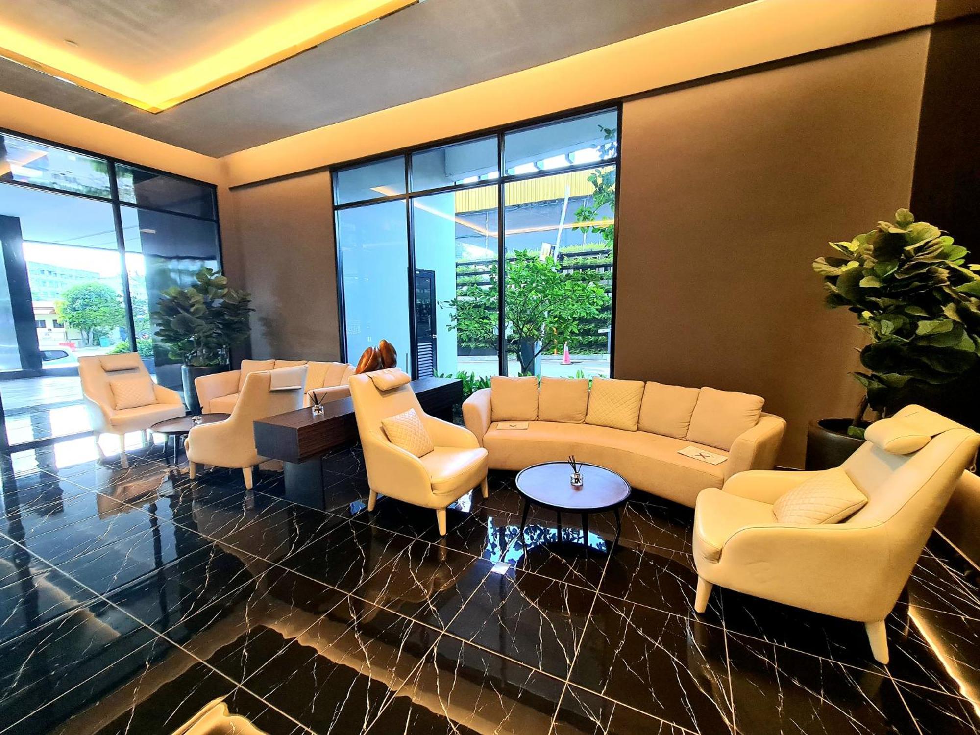 Beacon Executive Suite - Skypool Penang View จอร์จทาวน์ ภายนอก รูปภาพ
