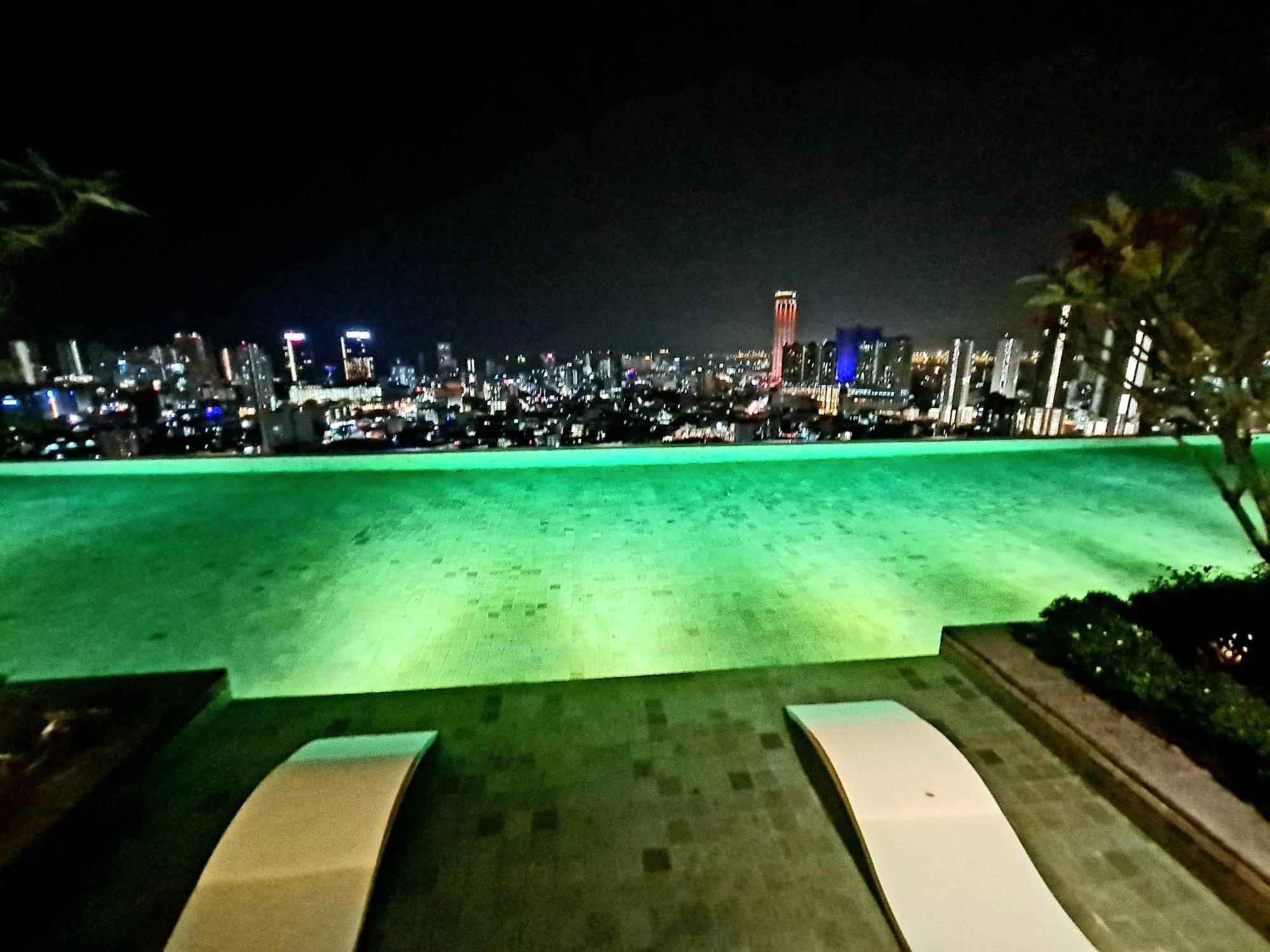 Beacon Executive Suite - Skypool Penang View จอร์จทาวน์ ภายนอก รูปภาพ